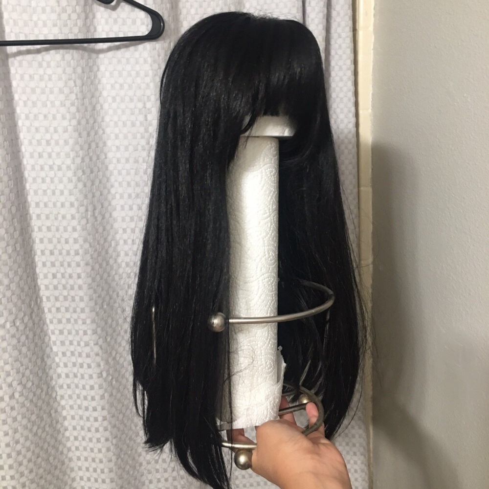 dark brown medium wig with bangs